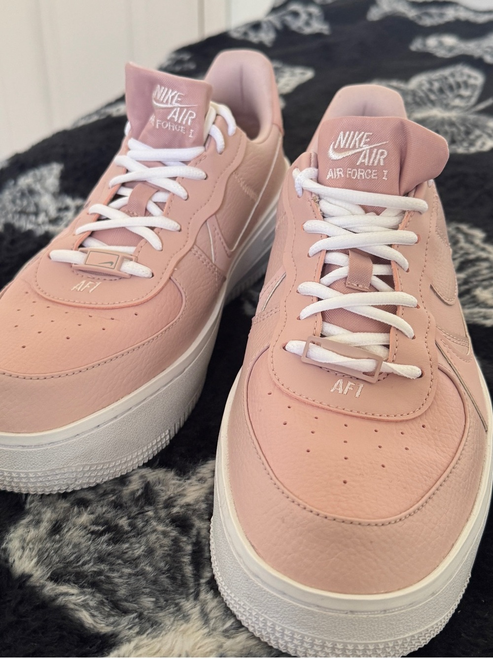 Nike Women's Pink Air Force 1 Low Top Sneakers